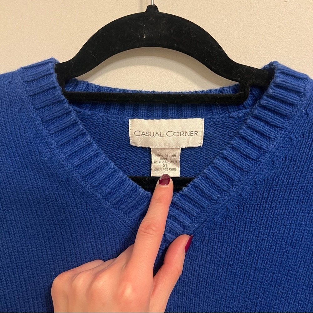 Casual Corner Women’s V-Neck Sweater 100% Cotton Classic Striped 4th of July - Picture 3 of 5